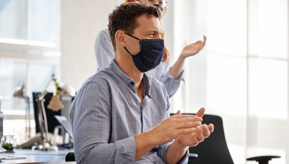 Should you wear a face mask to prevent COVID-19? Doctors weigh in