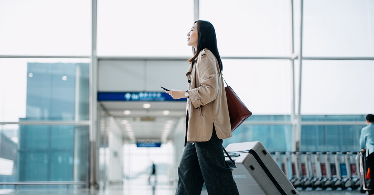 Should You Wear Compression Socks on a Plane?