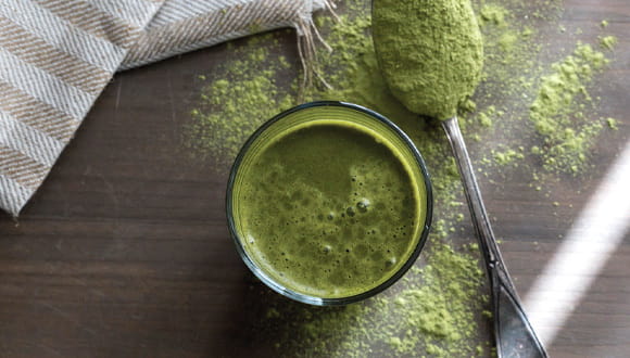 The Best Greens Powders, According to Nutrition Experts