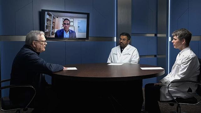 GI surgeons during a roundtable discussion